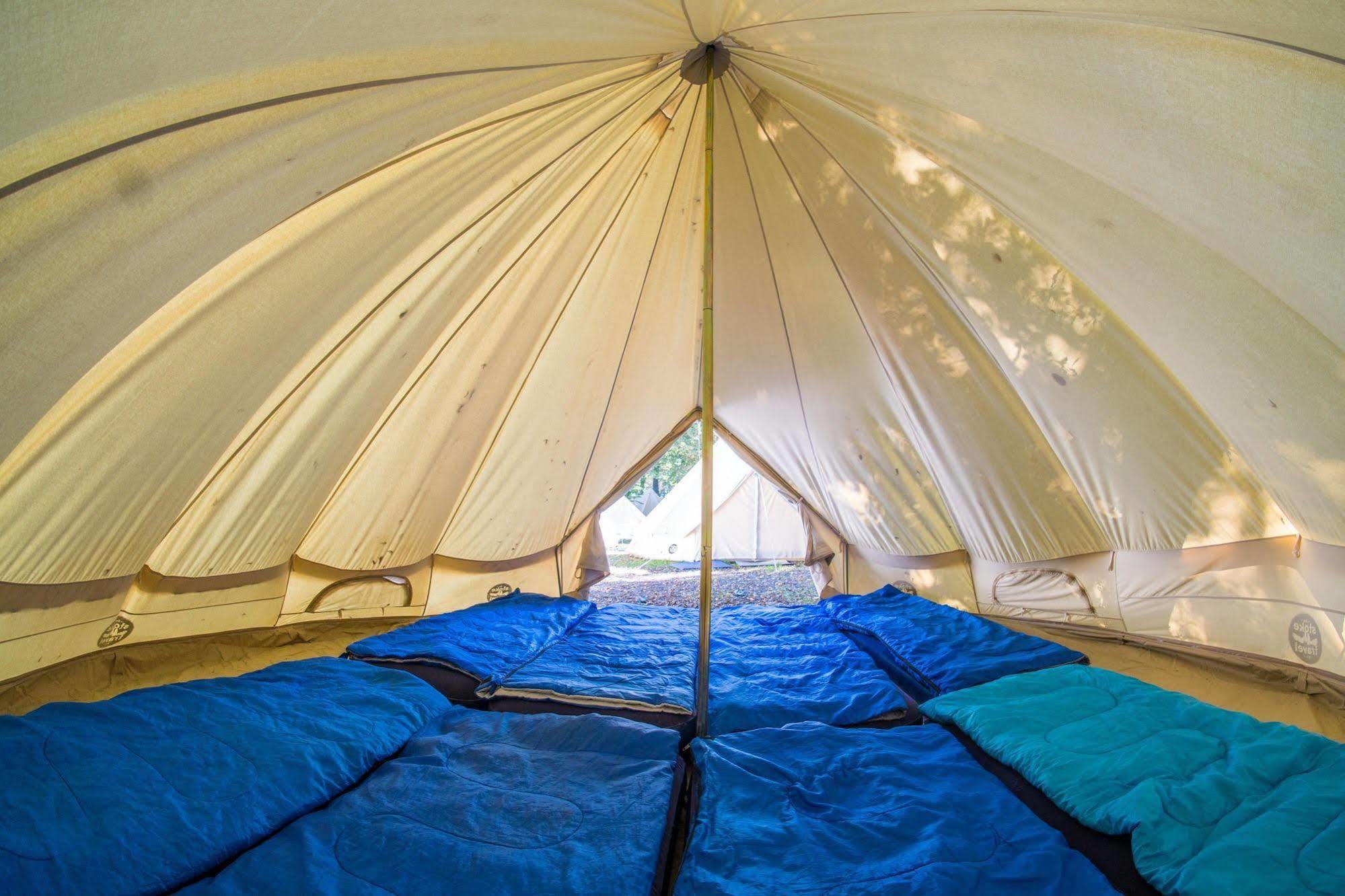 Pamplona Camping Hotel Aizoáin Екстериор снимка