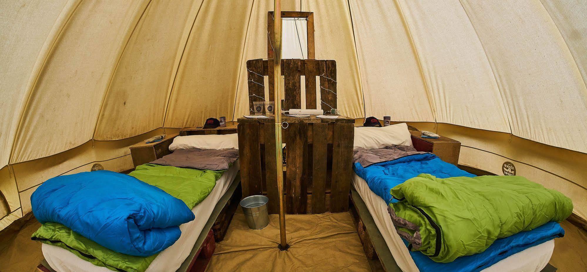 Pamplona Camping Hotel Aizoáin Екстериор снимка