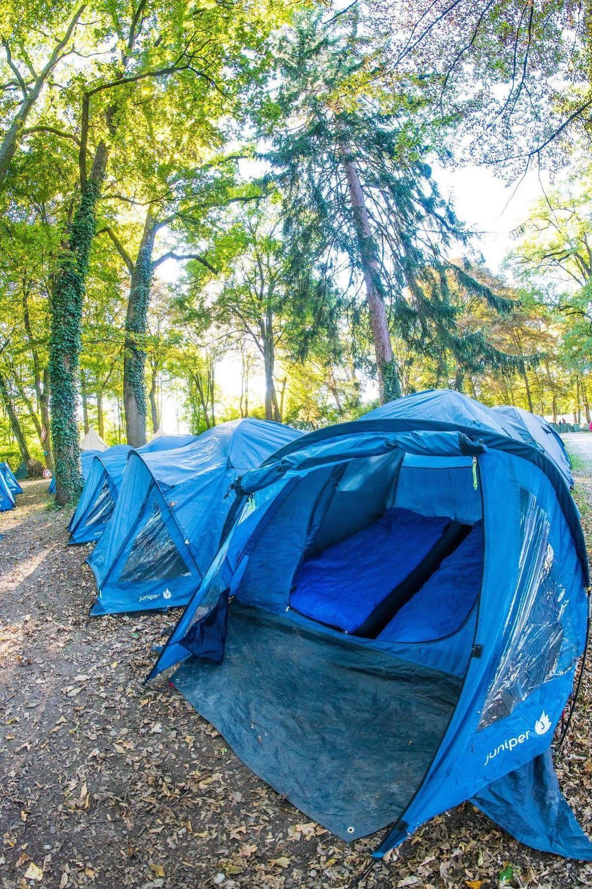Pamplona Camping Hotel Aizoáin Екстериор снимка