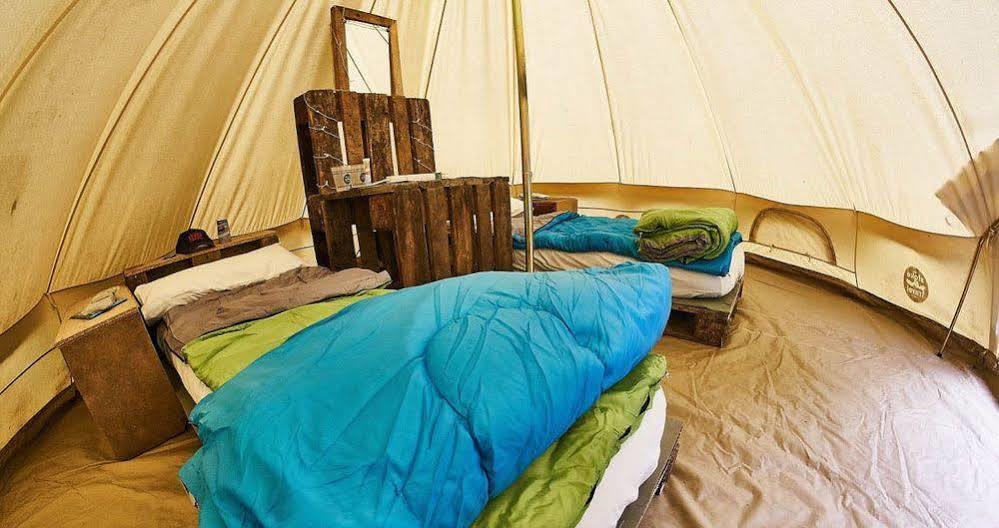 Pamplona Camping Hotel Aizoáin Екстериор снимка